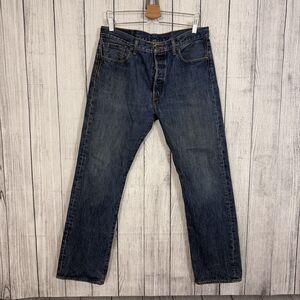 Levi's 501 Men's W34 x L32 Blue Button-Fly Straight Leg Medium Wash Denim Jeans